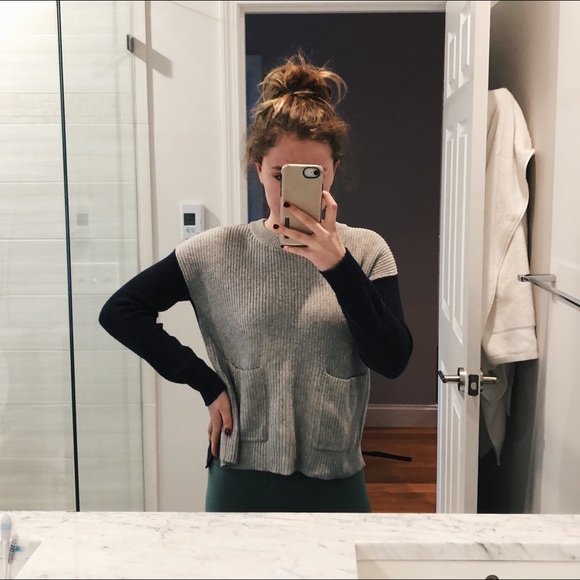 Madewell Sweaters - MUST GOMadewell // Gray Colorblock Sweater